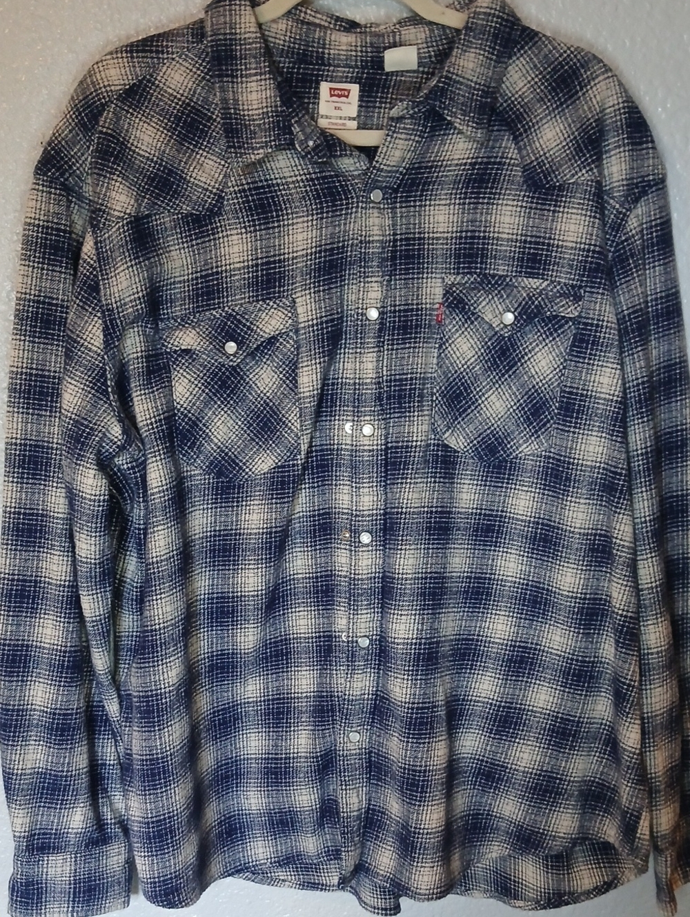 Levi's Men's Flannel Navy and White Plaid Button-Down Shirt
